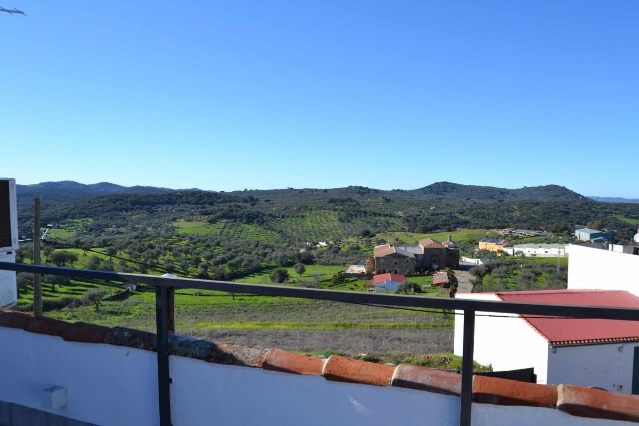 La Martela De Fuentes Casa De Diseno Rural * Fuentes de León