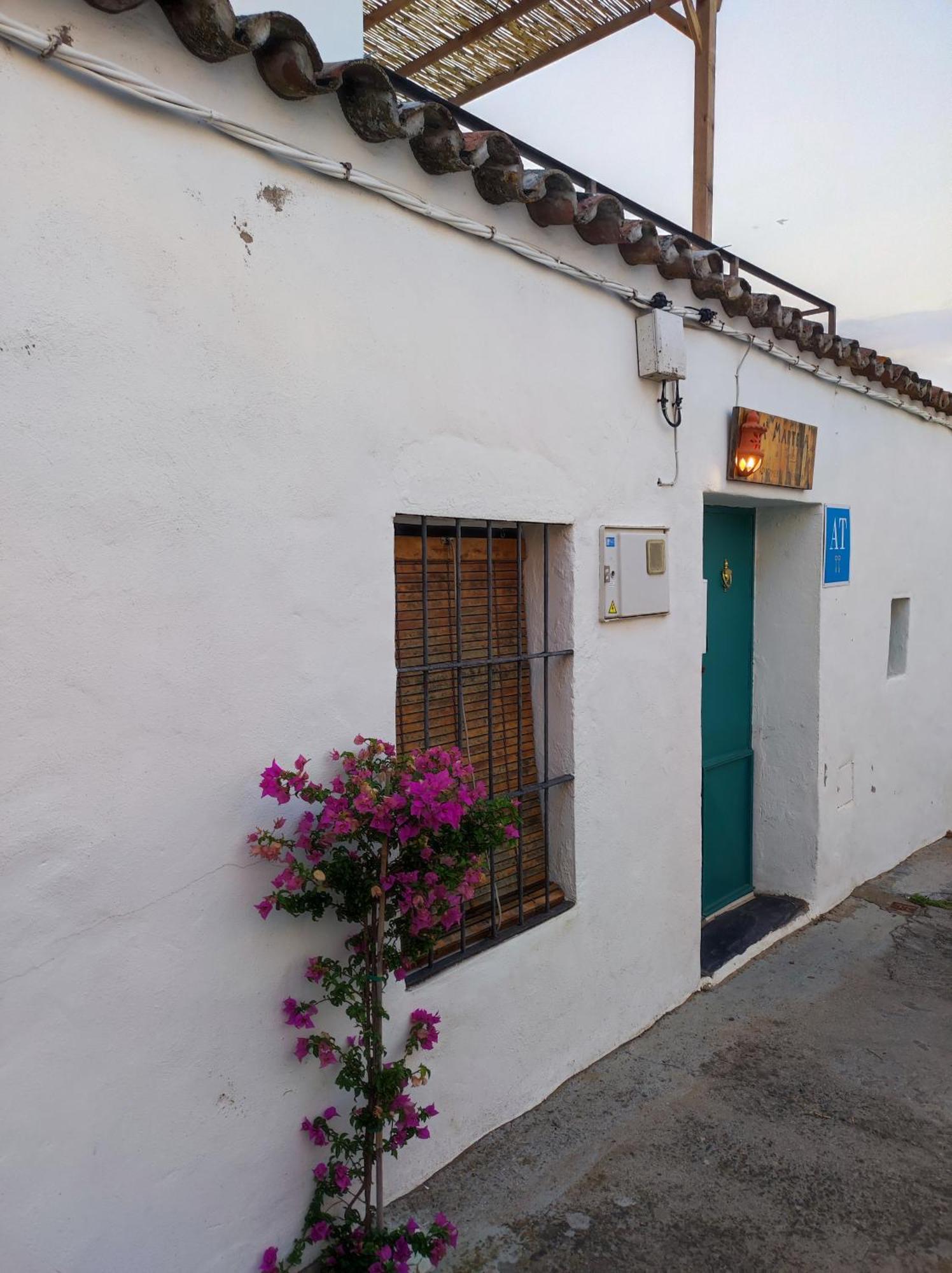 La Martela De Fuentes Casa De Diseno Rural Hébergement de vacances *